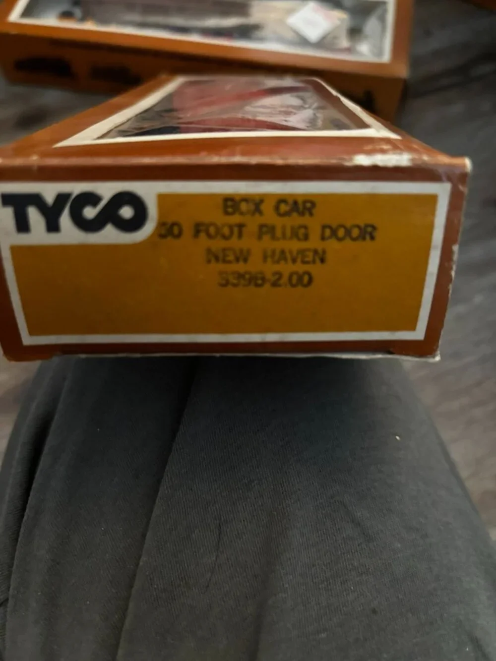 Tyco HO Box Car 50 ft Plug Door New Haven Railroad Train set up display 339B